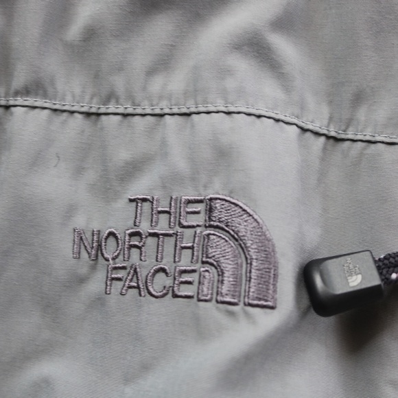 North face female jacket - Picture 6 of 7